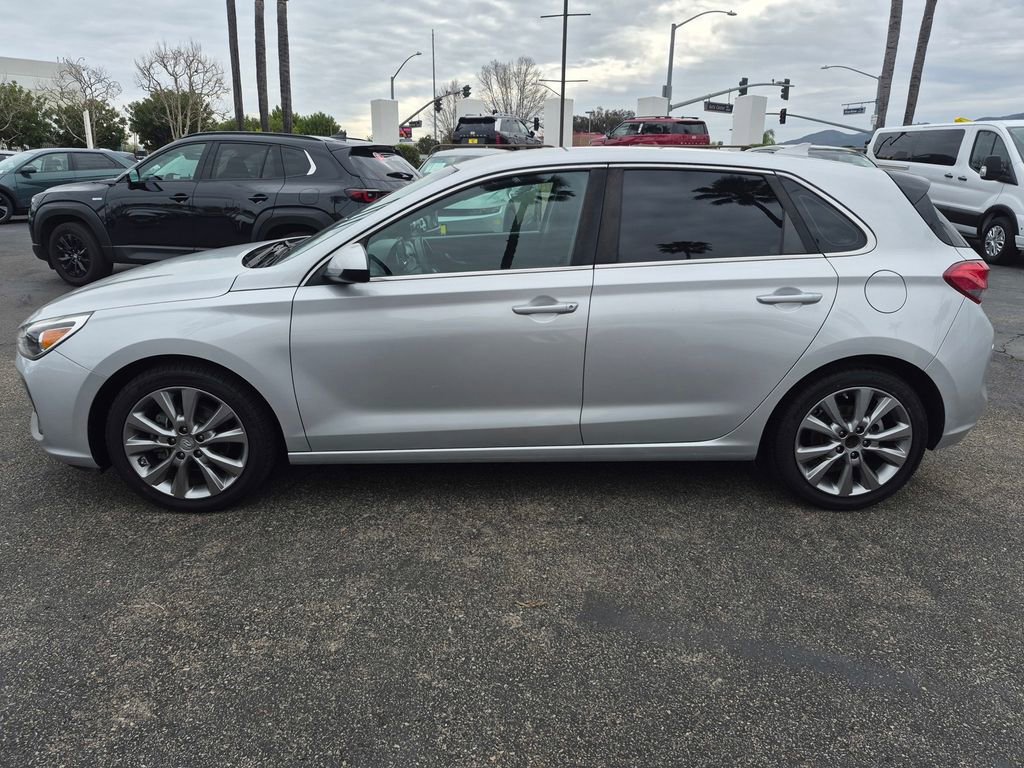 Used 2018 Hyundai Elantra GT image 4
