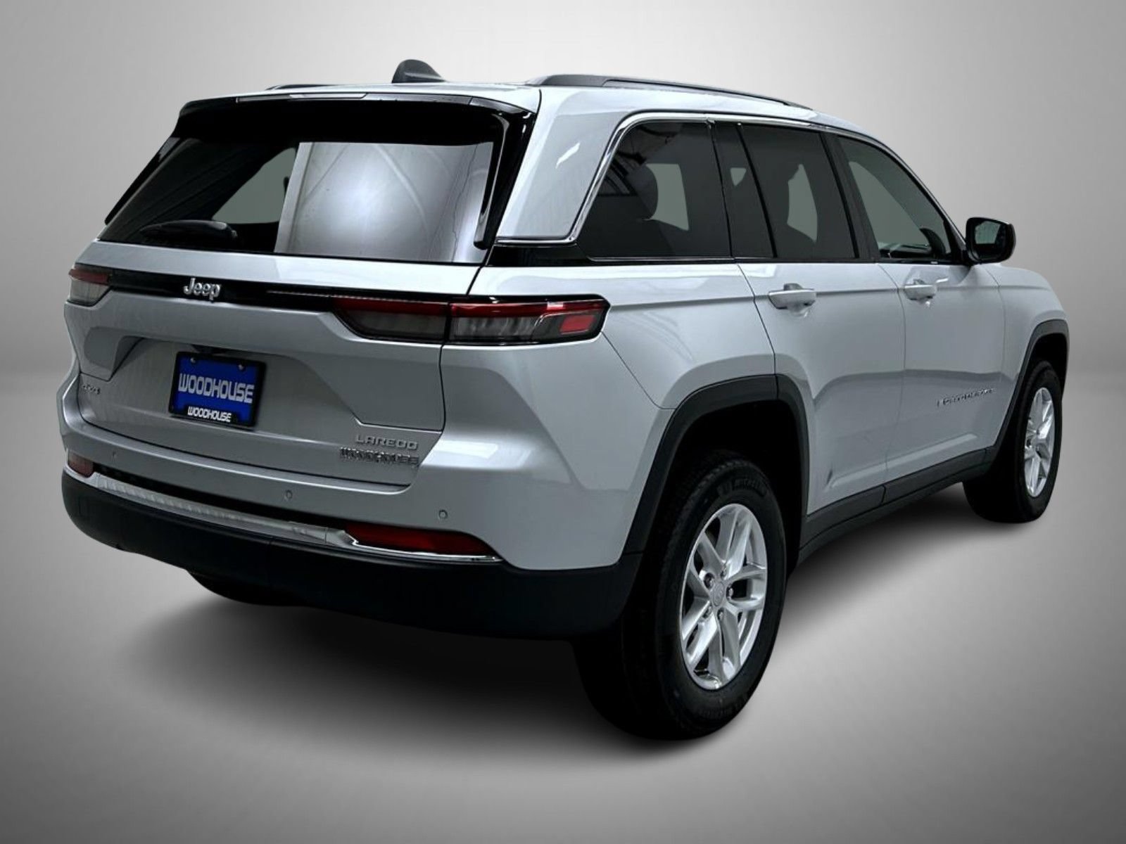 New 2026 Jeep Grand Cherokee Laredo AWD/4WD image 5
