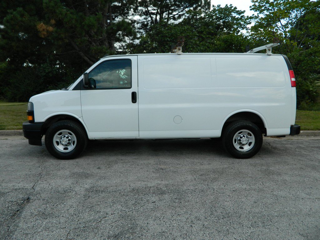 Used 2019 Chevrolet Express 2500 w/ Communications Package RWD image 4
