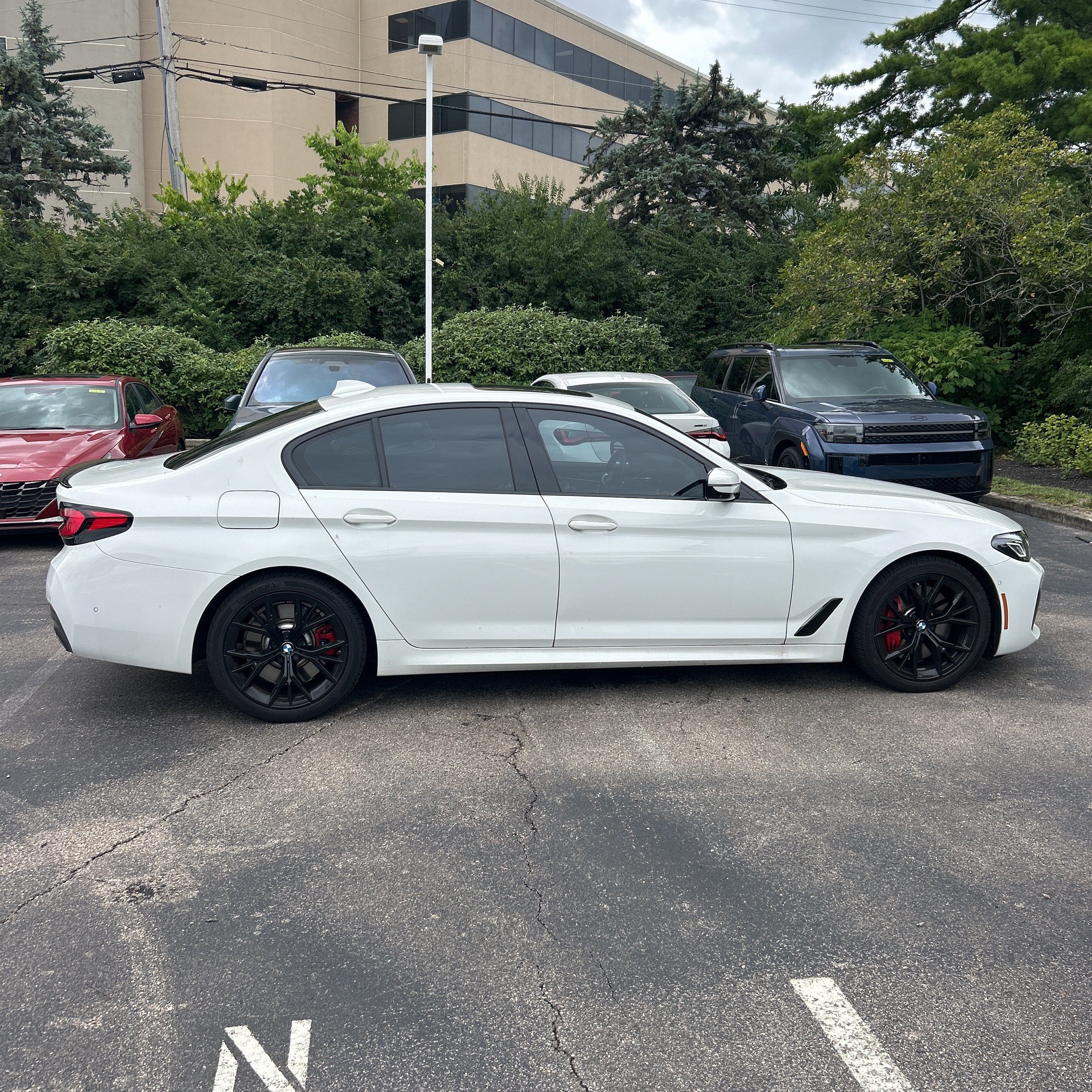 Used 2021 BMW 540i xDrive w/ M Sport Package AWD/4WD image 10