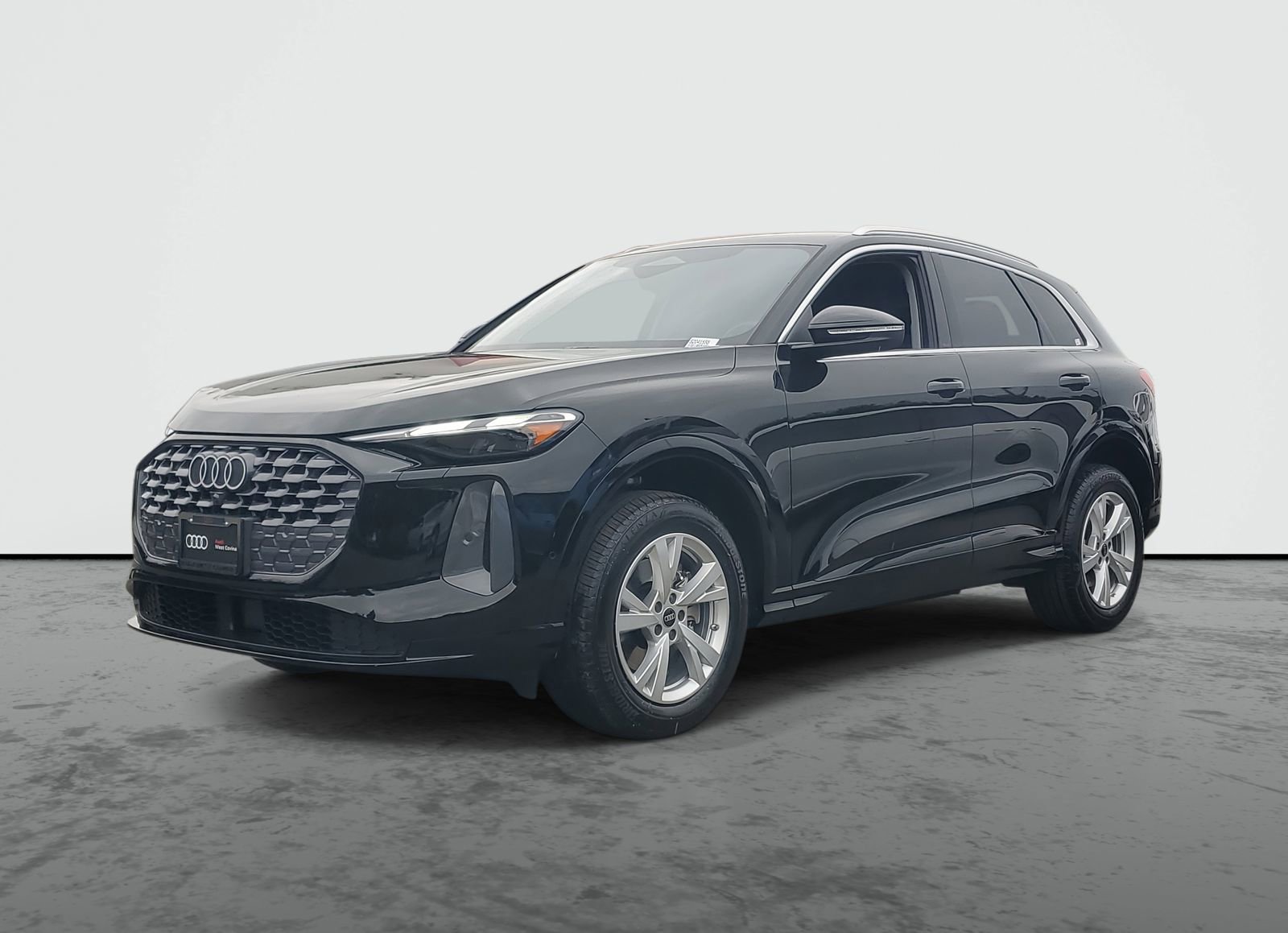 Used 2025 Audi Q5 Premium w/ Convenience Package AWD/4WD image 2