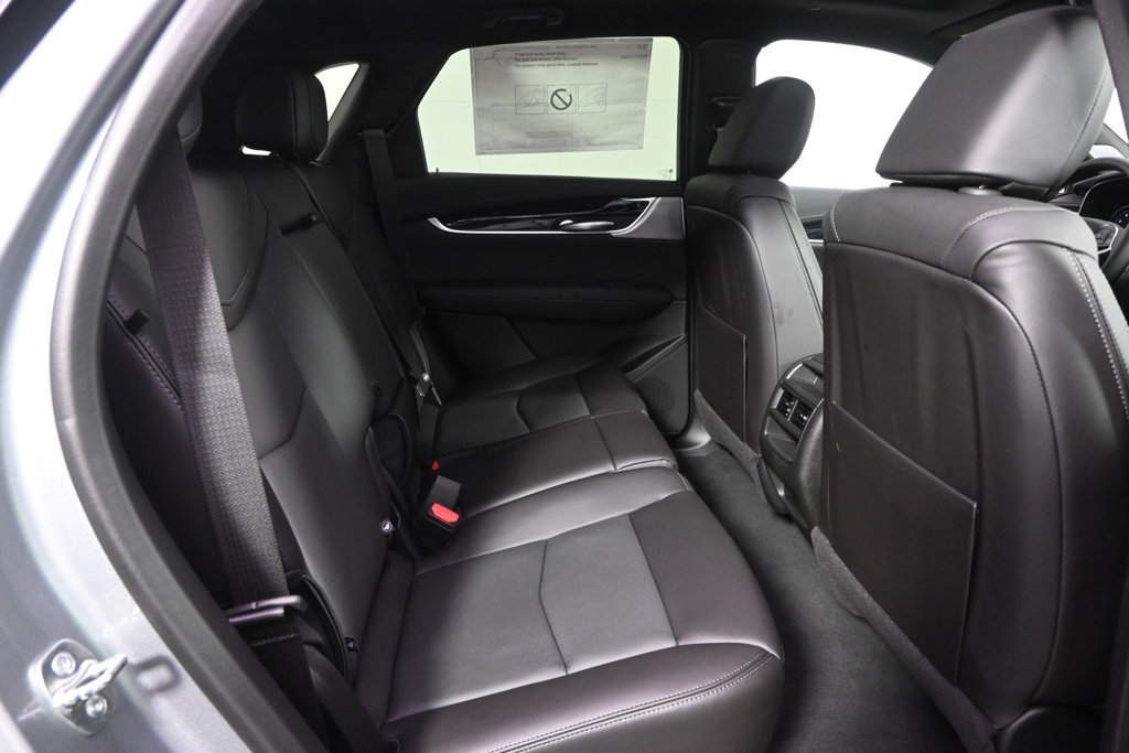 New 2026 Cadillac XT5 Premium Luxury w/ LPO, Floor Liner Package AWD/4WD image 18