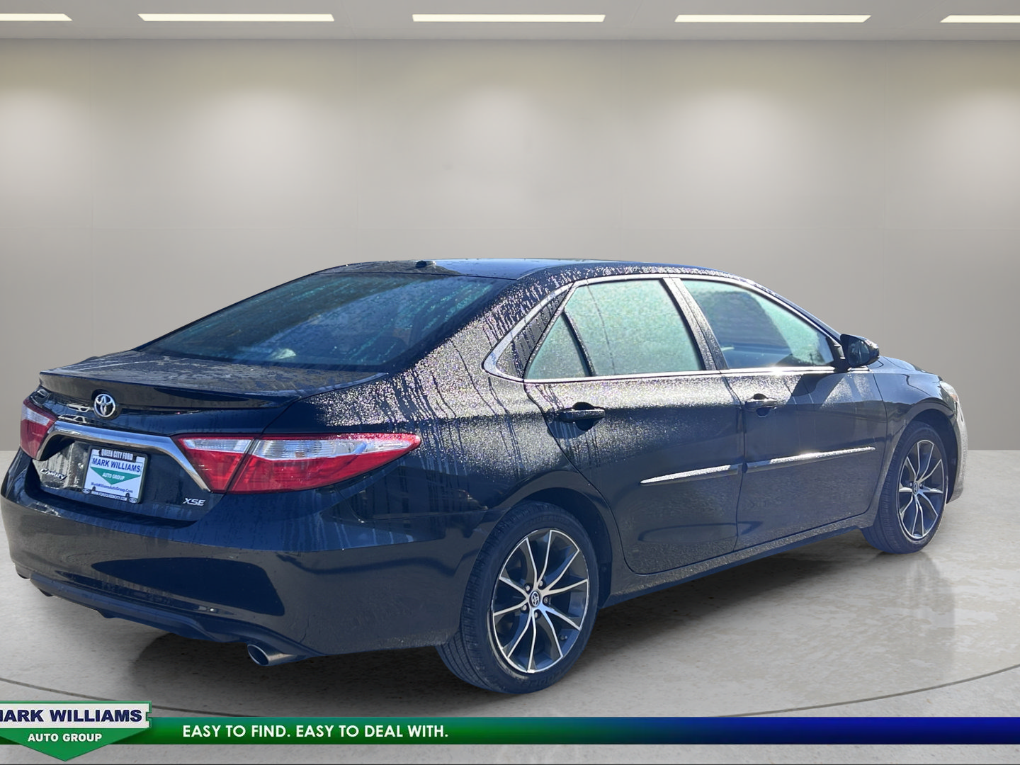 Used 2017 Toyota Camry FWD image 6