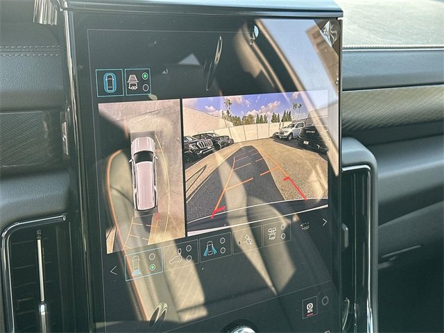 New 2026 GMC Yukon XL AT4 w/ AT4 Premium Plus Package image 15