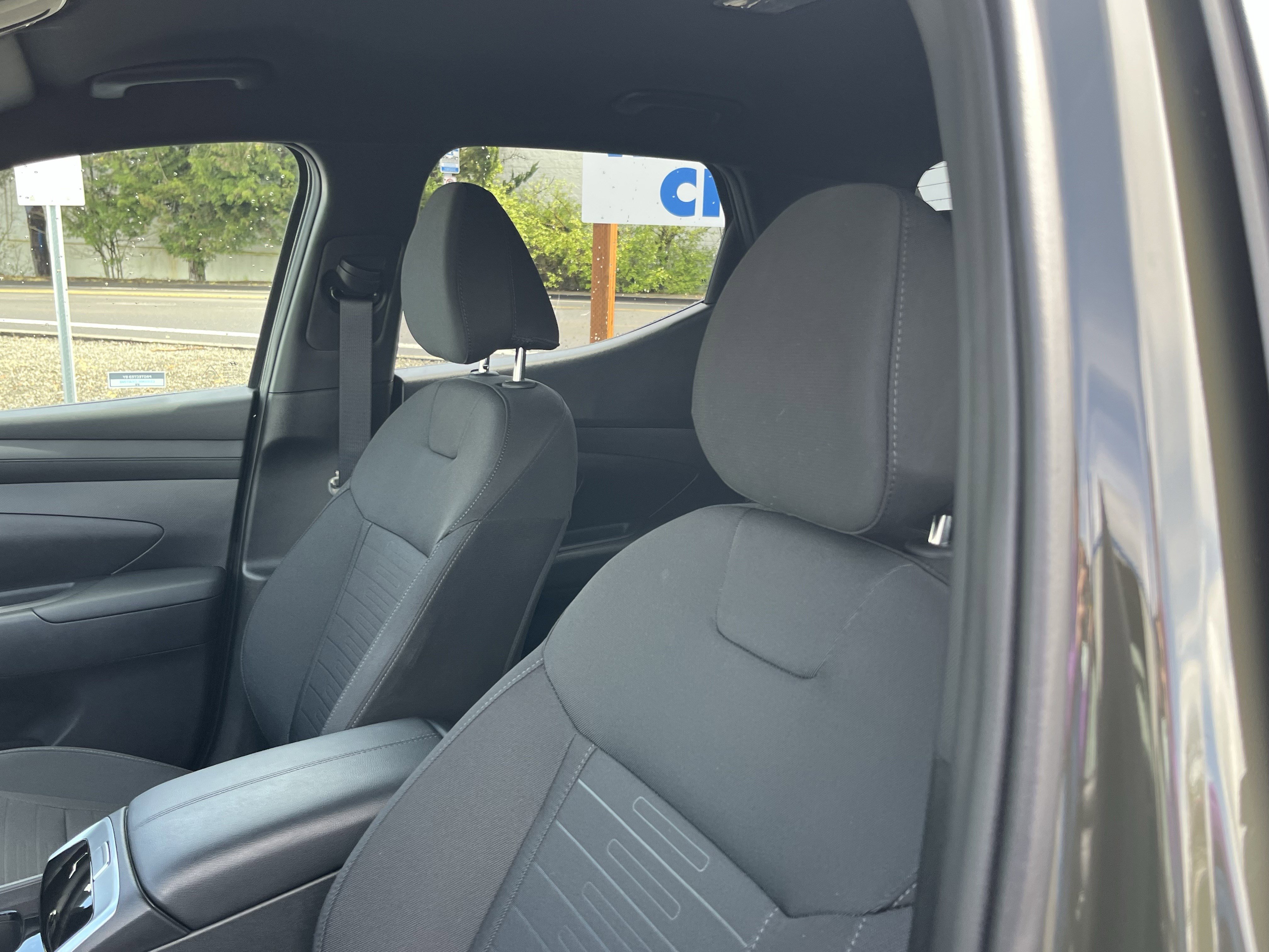 Certified 2025 Hyundai Santa Cruz SE image 21