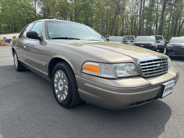 Used 2003 Ford Crown Victoria RWD image 7