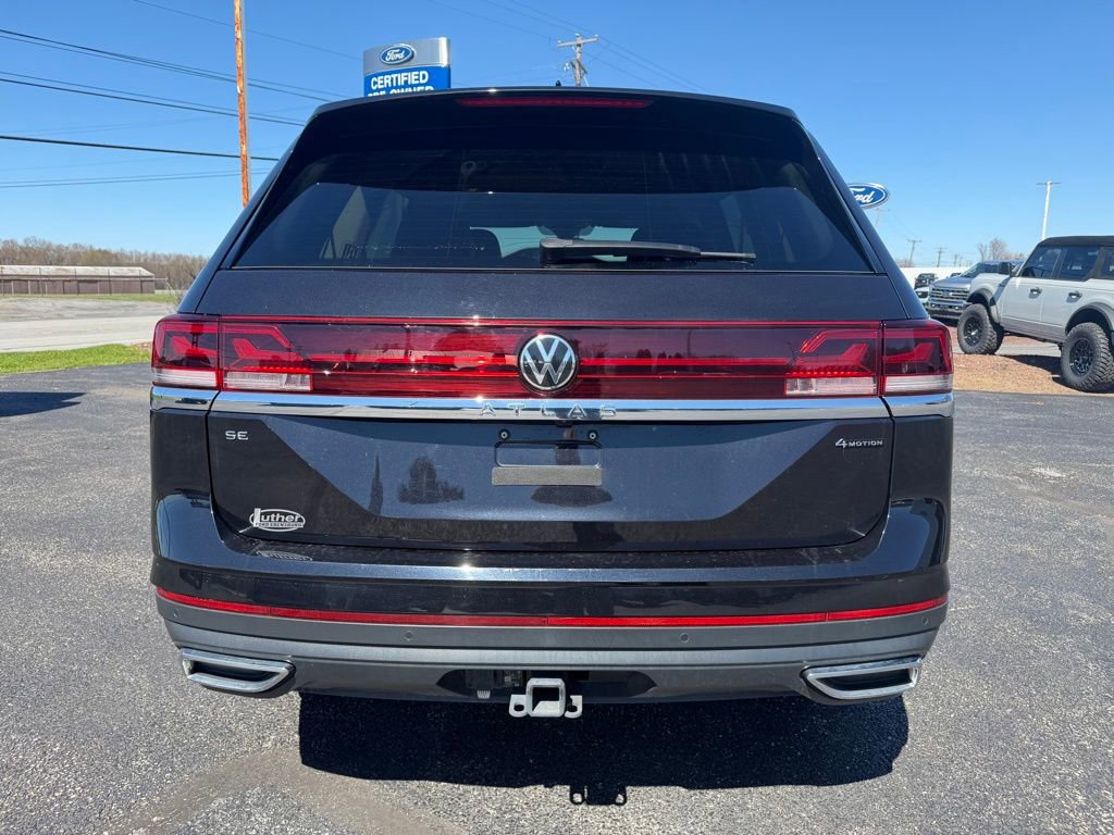Used 2025 Volkswagen Atlas SE image 4