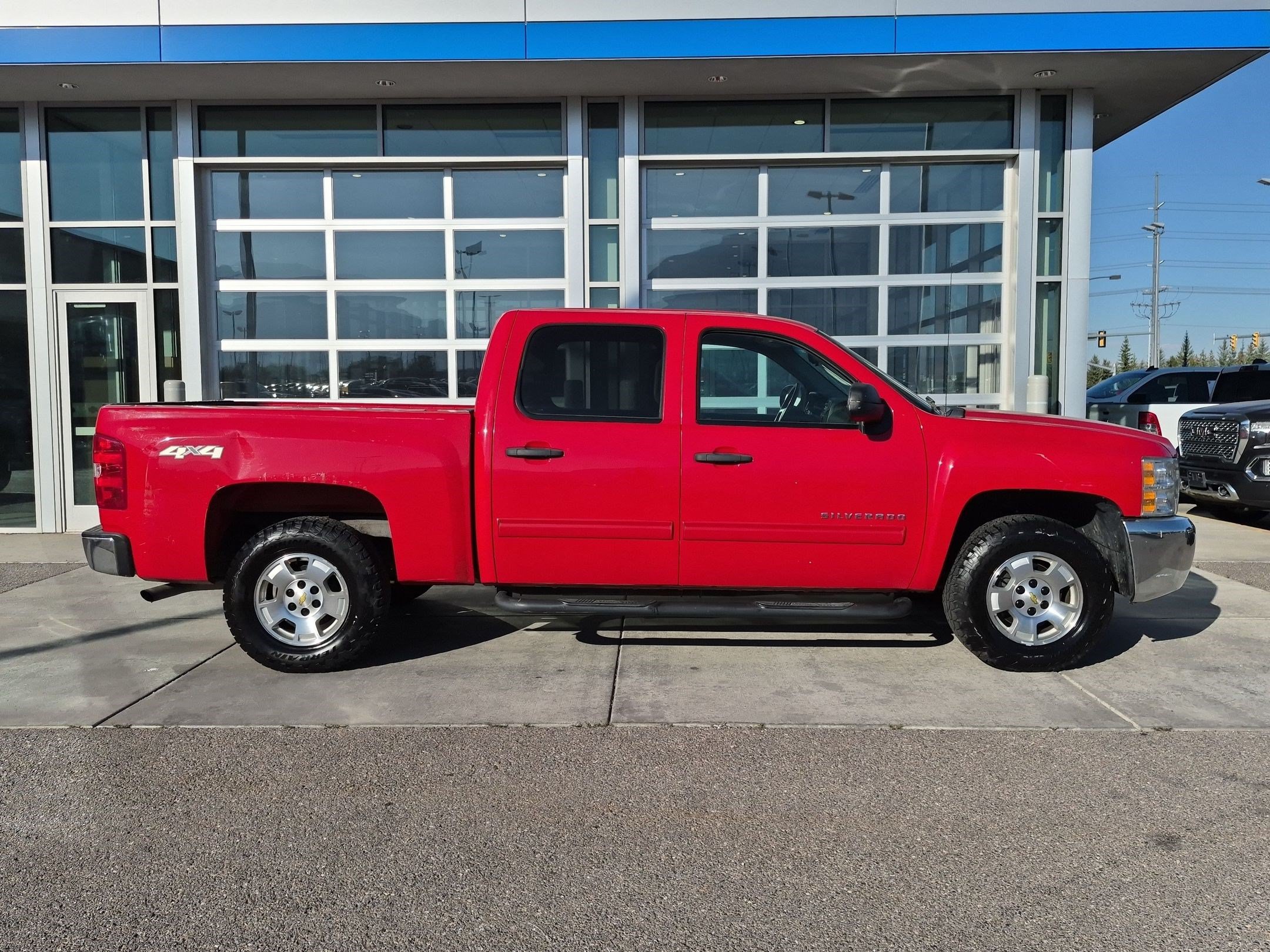 Used 2013 Chevrolet Silverado 1500 LT w/ All-Star Edition AWD/4WD image 2
