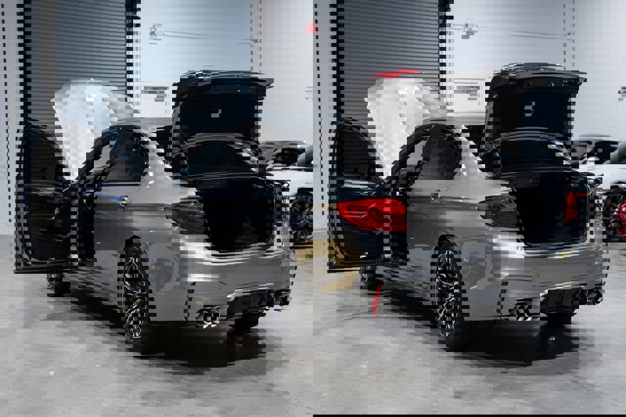 Used 2019 BMW M5 w/ Executive Package image 41