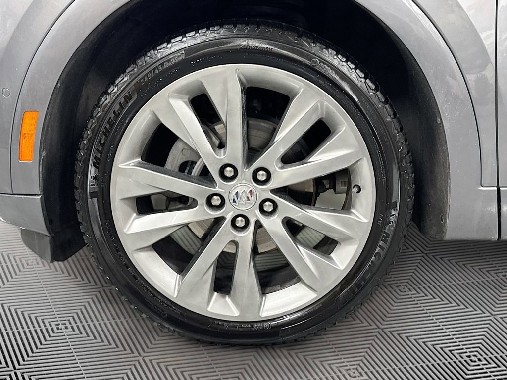 Used 2022 Buick Envision Avenir w/ Technology Package II image 30