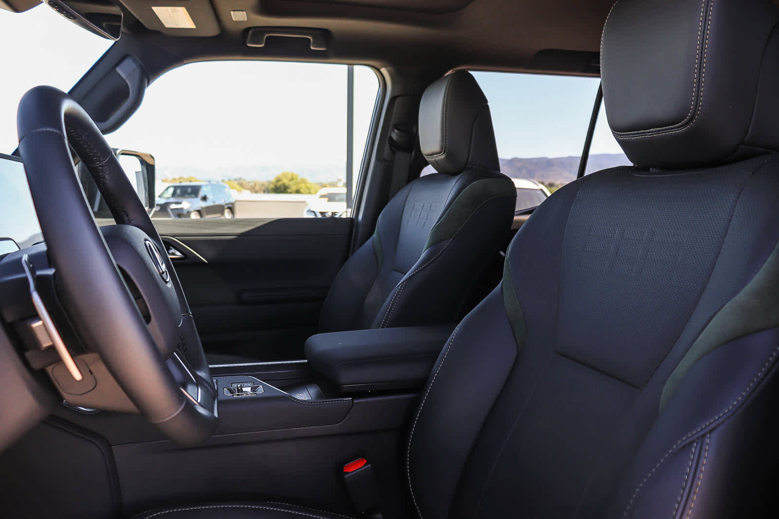 New 2026 Lexus GX 550 AWD/4WD image 18