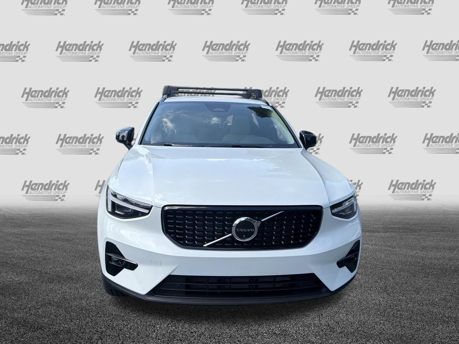 New 2026 Volvo XC40 B5 Ultra w/ Protection Package Premier AWD/4WD image 3