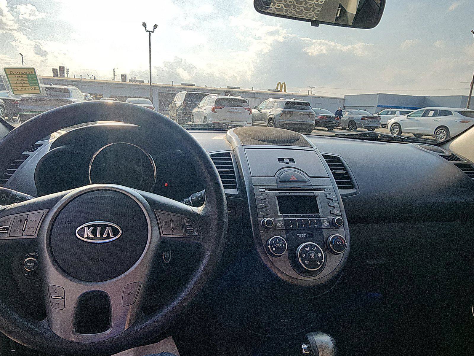 Used 2011 Kia Soul + w/ Audio Pkg image 16