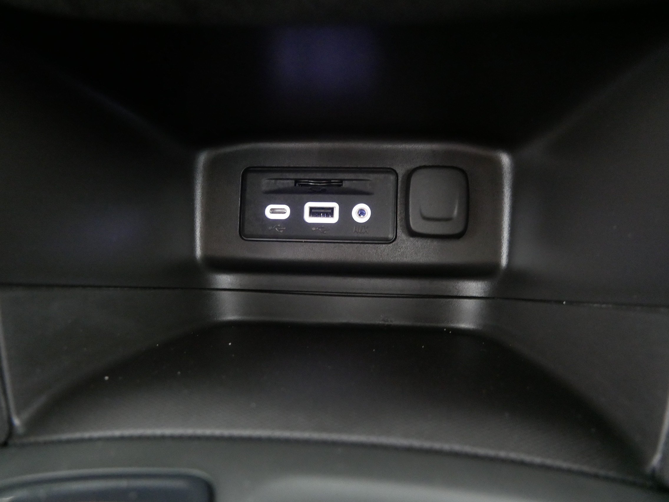 Used 2024 Chevrolet Equinox RS w/ RS Leather Package AWD/4WD image 30