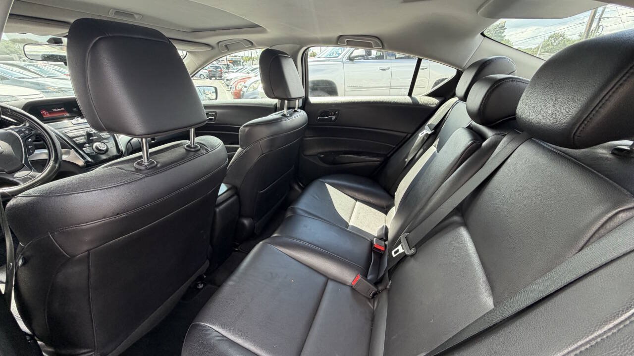 Used 2017 Acura ILX FWD image 17