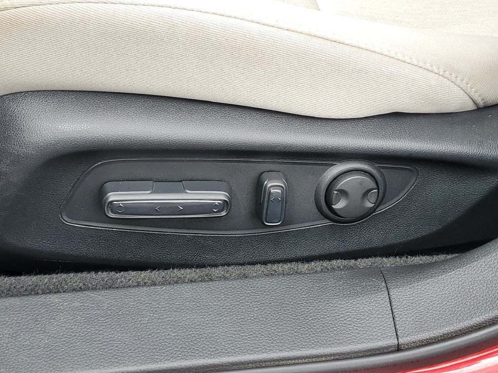 Certified 2023 Honda Accord EX image 9
