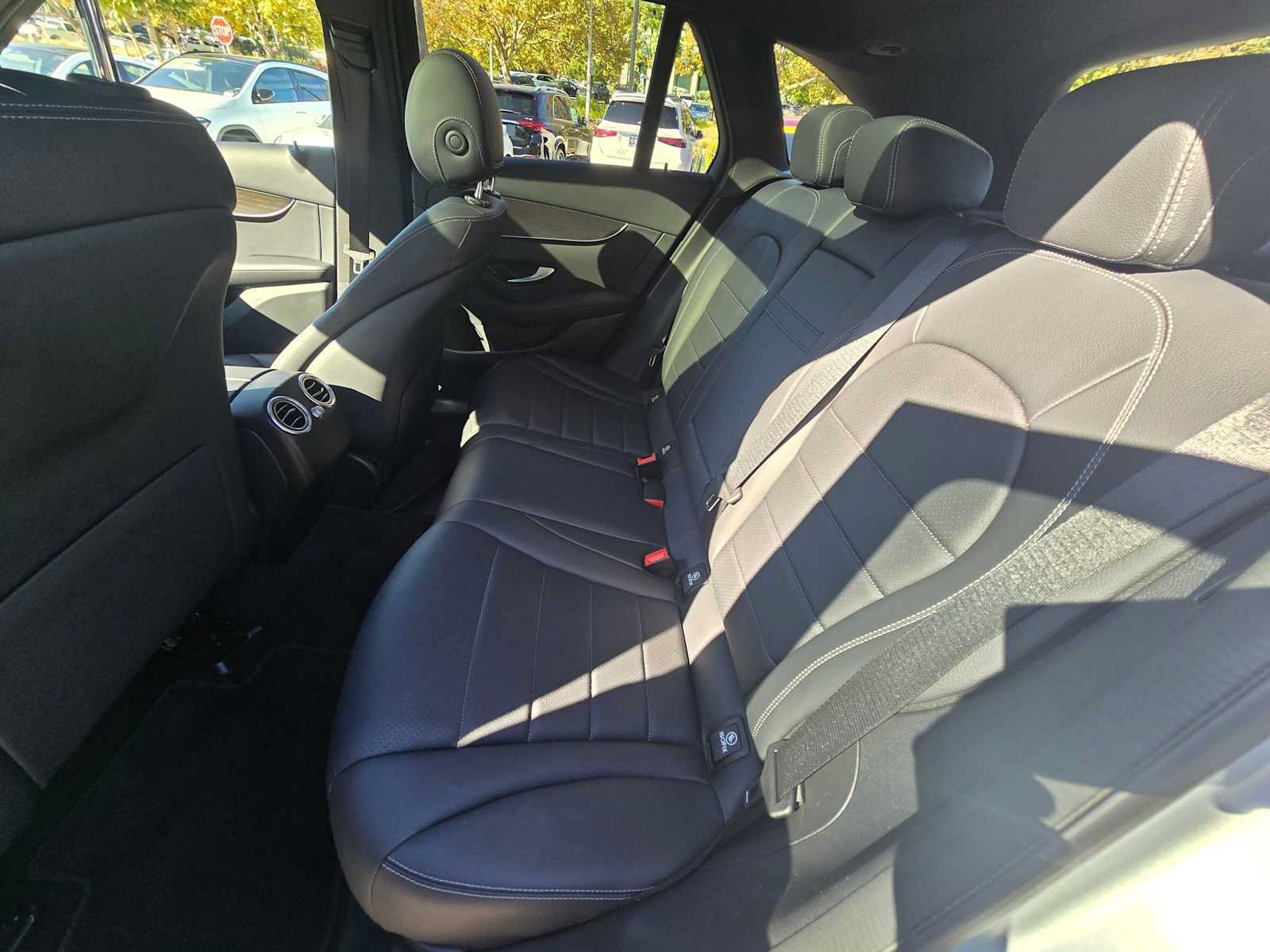 Used 2020 Mercedes-Benz GLC 300 image 17