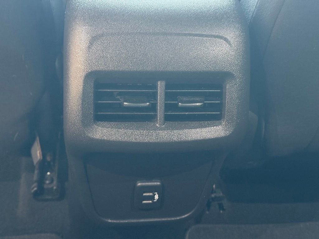 Used 2022 Chevrolet Equinox LT image 17