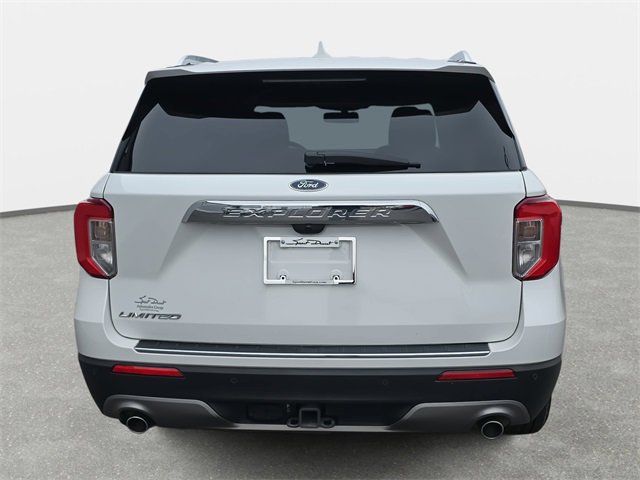Used 2022 Ford Explorer Limited w/ Equipment Group 301A image 6