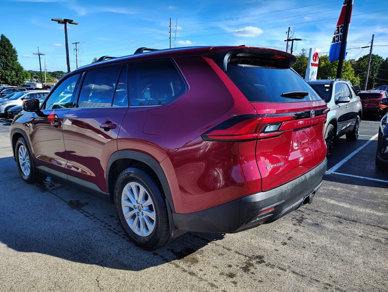 Used 2024 Toyota Grand Highlander AWD Hybrid image 6