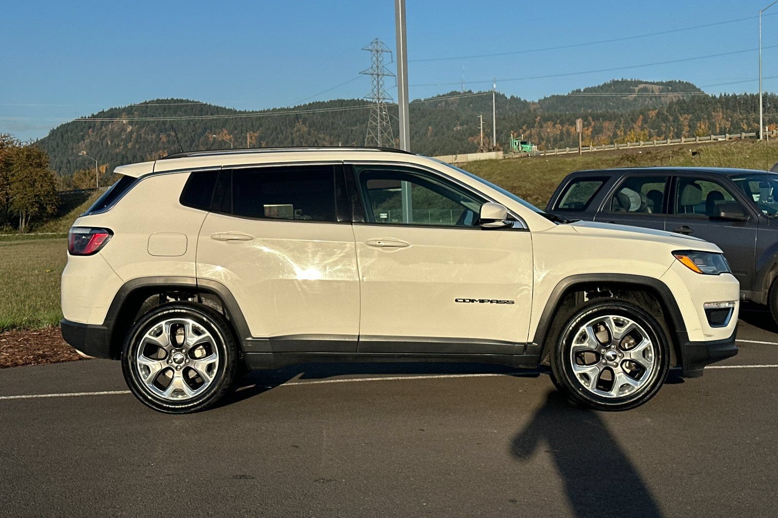 Used 2021 Jeep Compass Limited AWD/4WD image 2