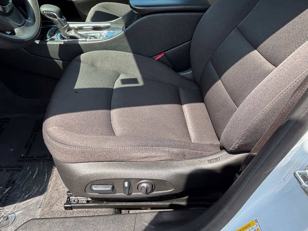 Used 2024 Chevrolet Malibu LT FWD image 20