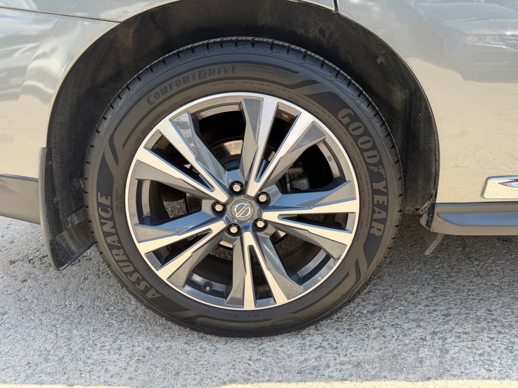 Used 2019 Nissan Pathfinder Platinum FWD image 20