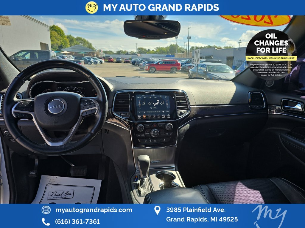 Used 2020 Jeep Grand Cherokee Overland AWD/4WD image 12