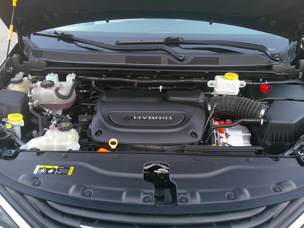 Used 2017 Chrysler Pacifica Touring Plus image 54