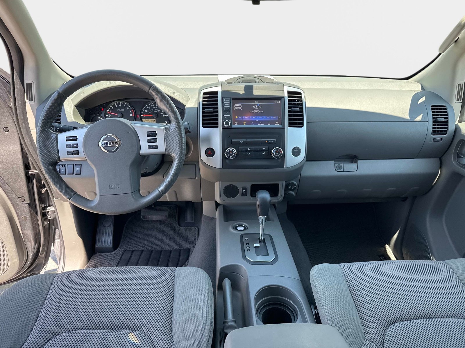Used 2020 Nissan Frontier SV RWD image 18