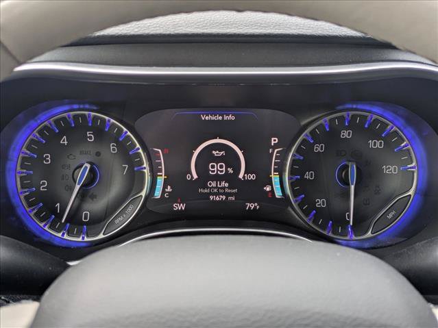 Used 2020 Chrysler Pacifica Limited FWD image 11