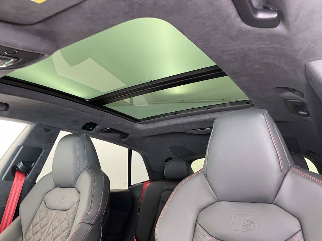 New 2026 Audi SQ8 Prestige AWD/4WD image 18