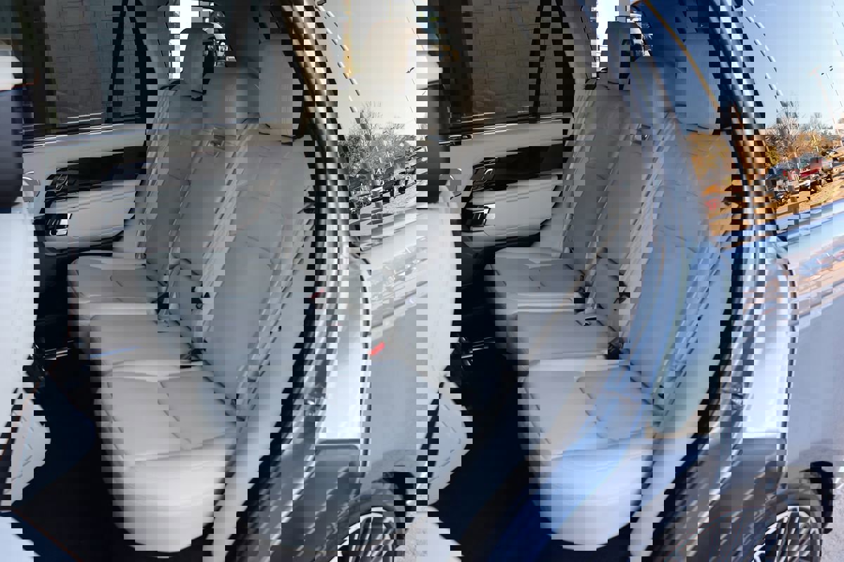 Used 2021 Land Rover Range Rover P525 Westminster Edition LWB image 47