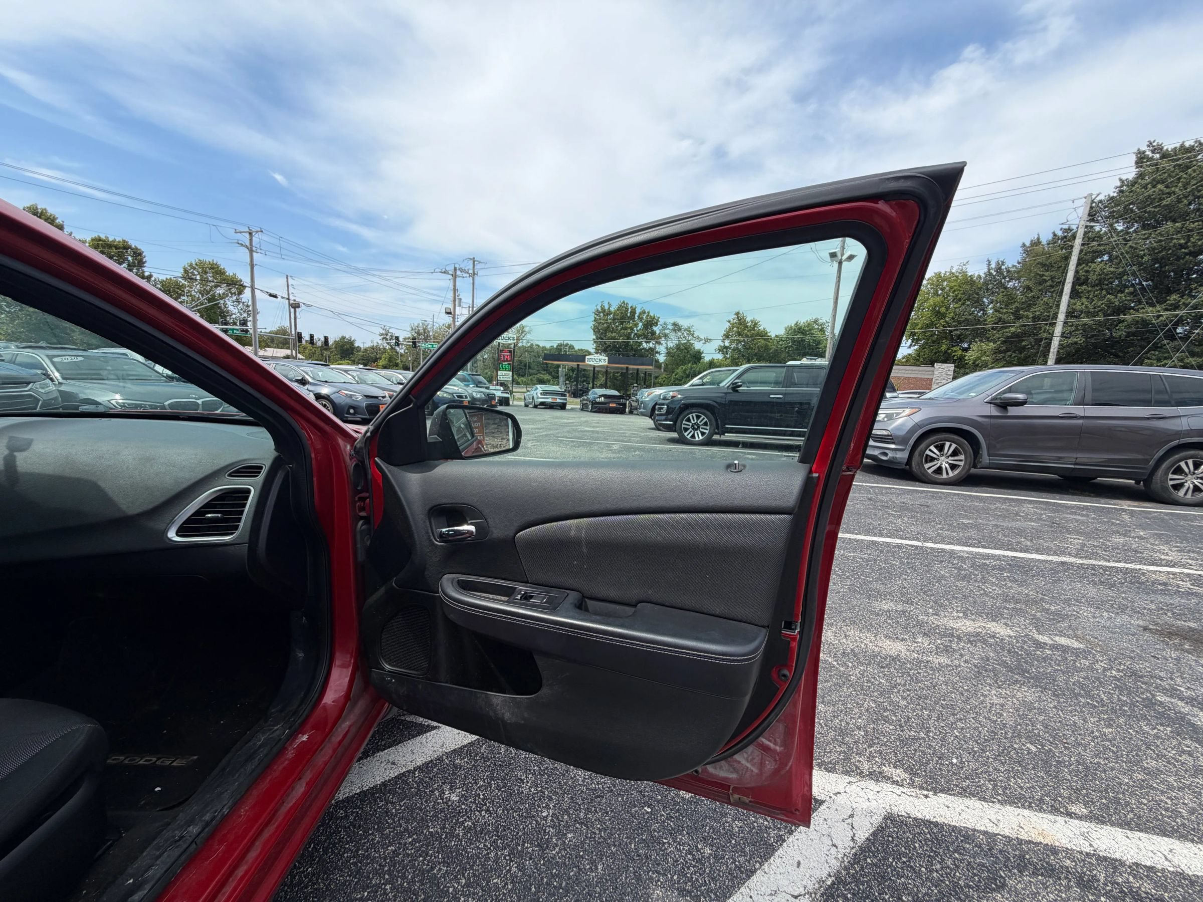 Used 2014 Dodge Avenger SE FWD image 15