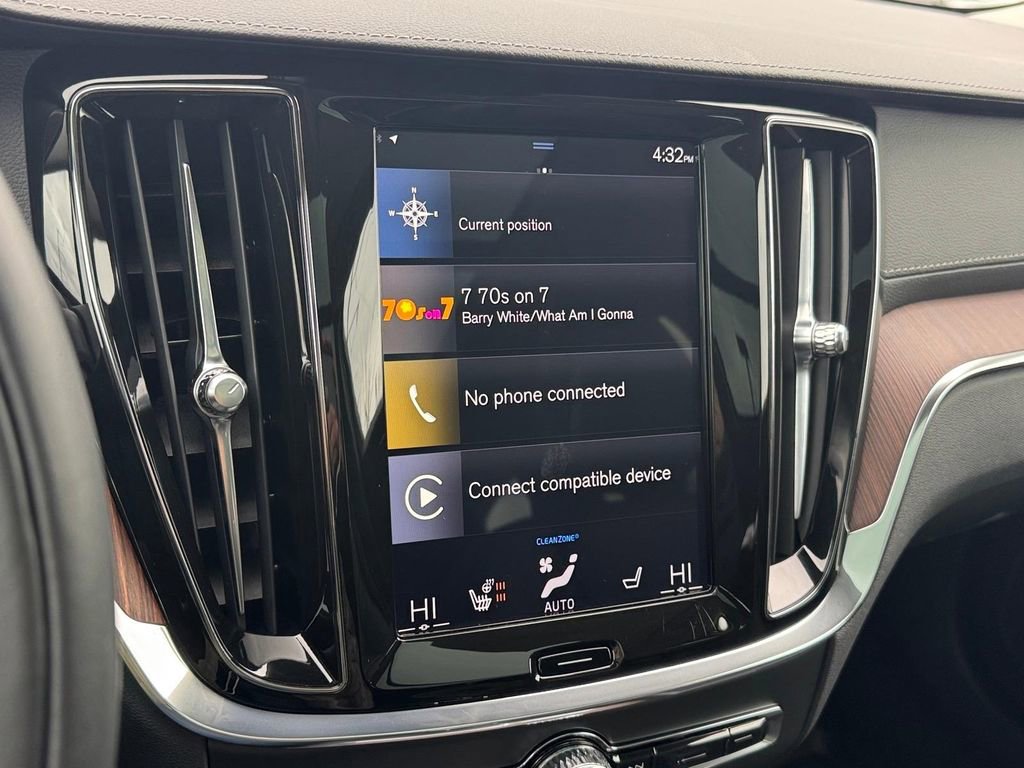 Used 2020 Volvo V60 T5 Cross Country w/ Protection Package image 18