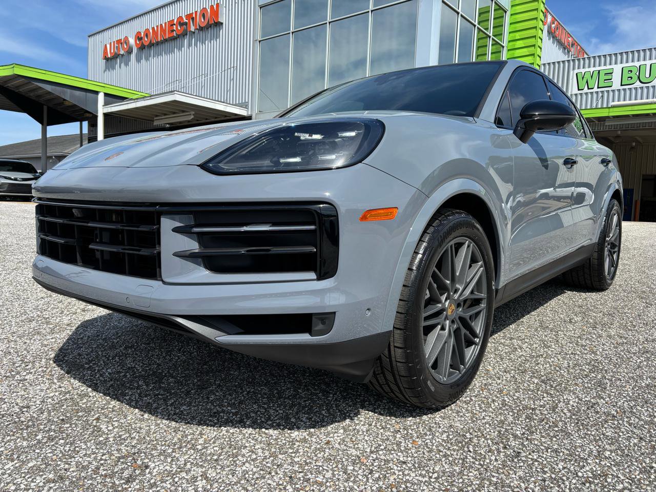 Used 2024 Porsche Cayenne Coupe image 16