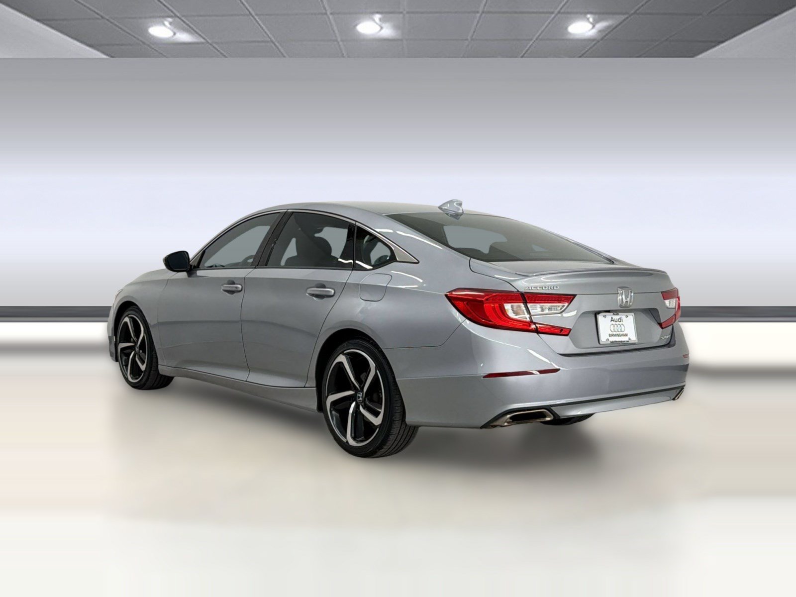 Used 2019 Honda Accord Sport image 3