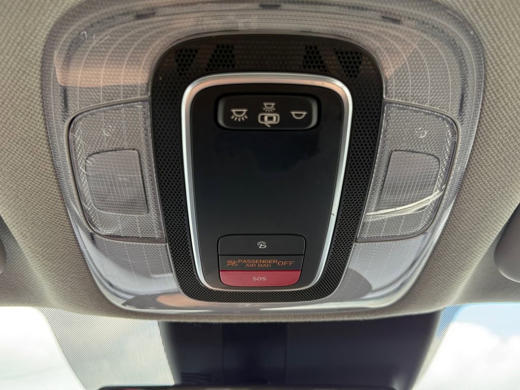 Used 2023 Hyundai Elantra SEL w/ Convenience Package image 18