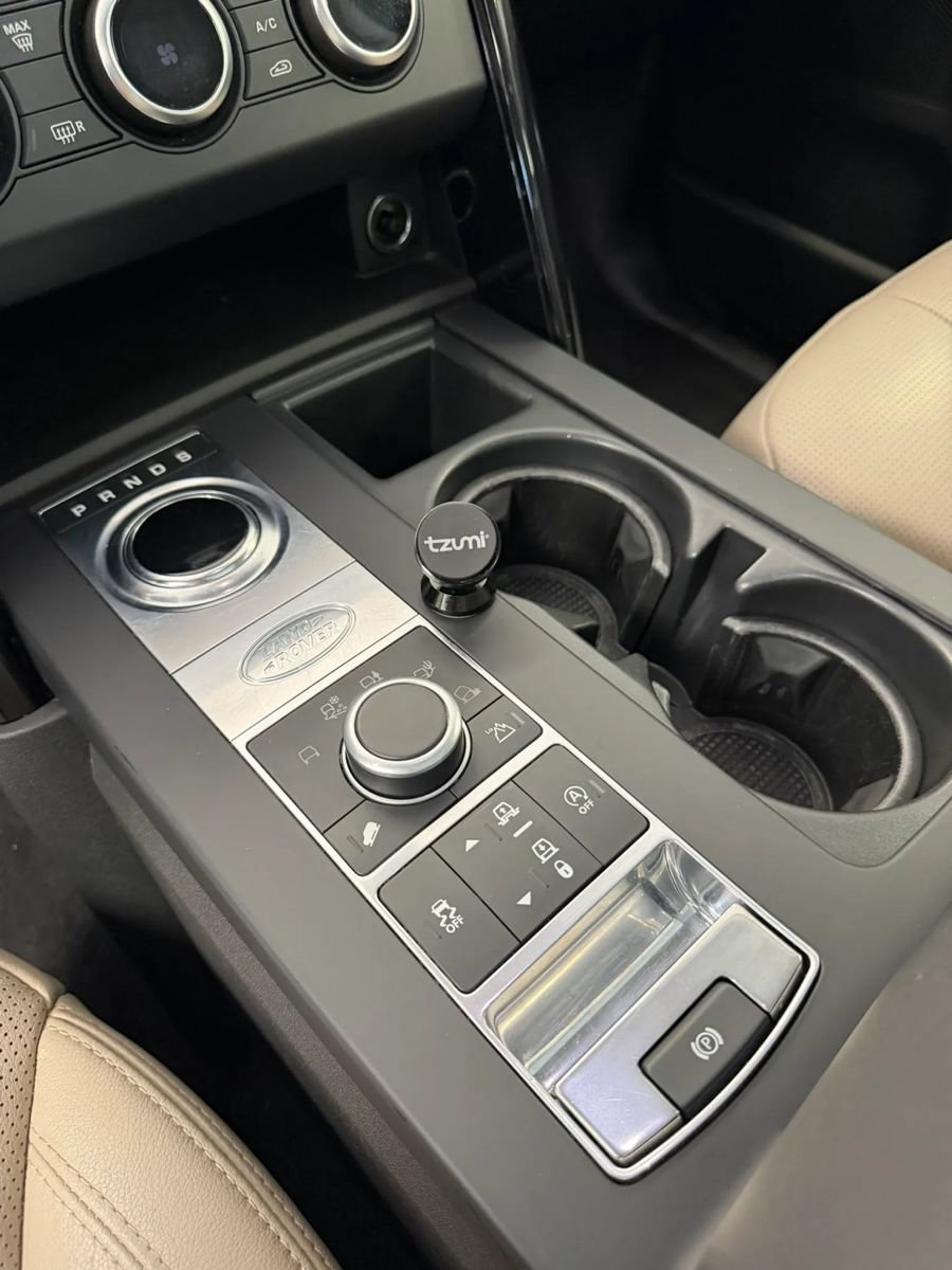 Used 2020 Land Rover Discovery SE AWD/4WD image 40