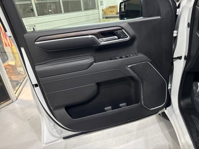Used 2025 GMC Sierra 1500 SLT image 12
