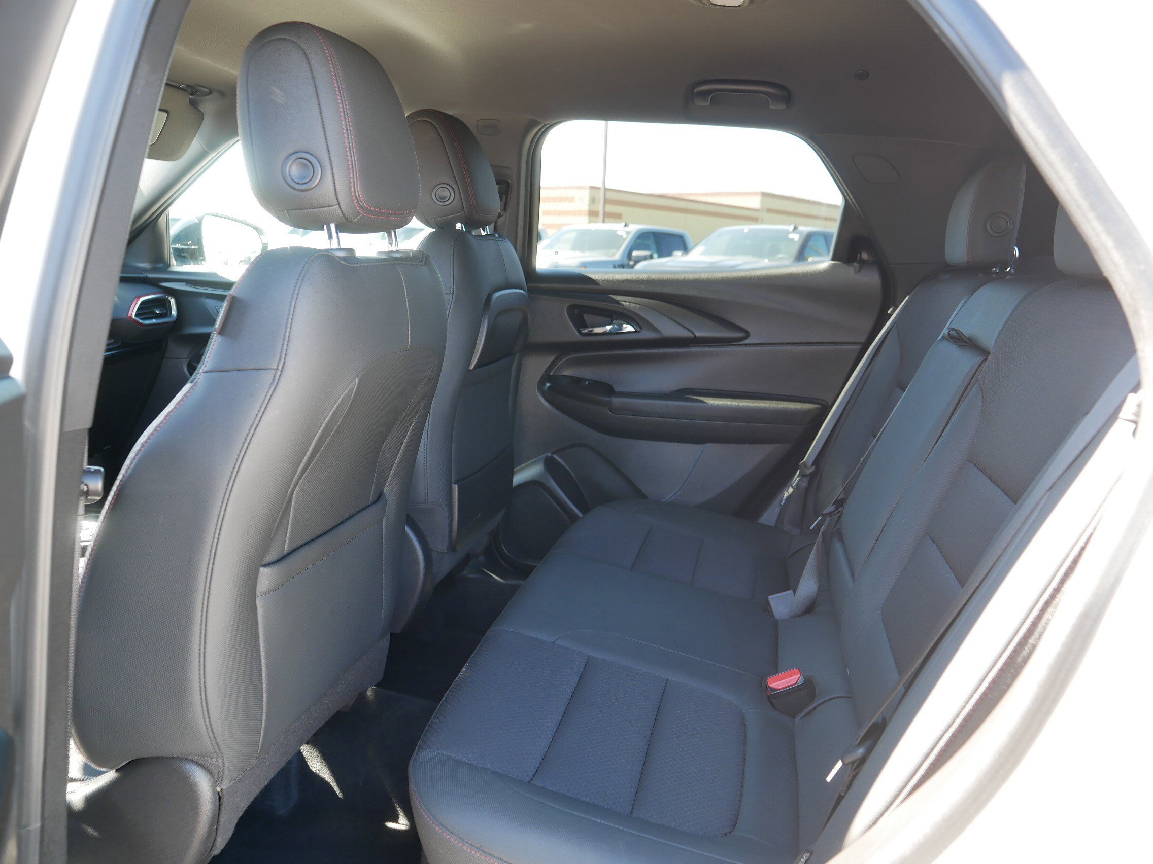 Used 2021 Chevrolet TrailBlazer RS w/ Technology Package image 36