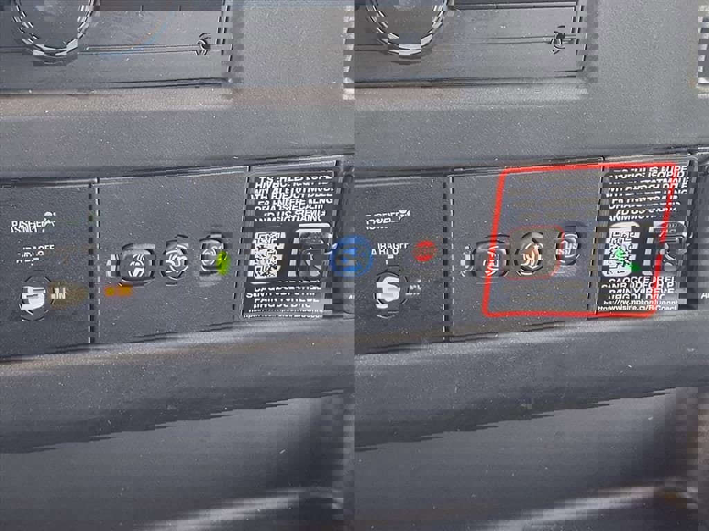 New 2025 Chevrolet Express 3500 w/ Power Convenience Package image 12