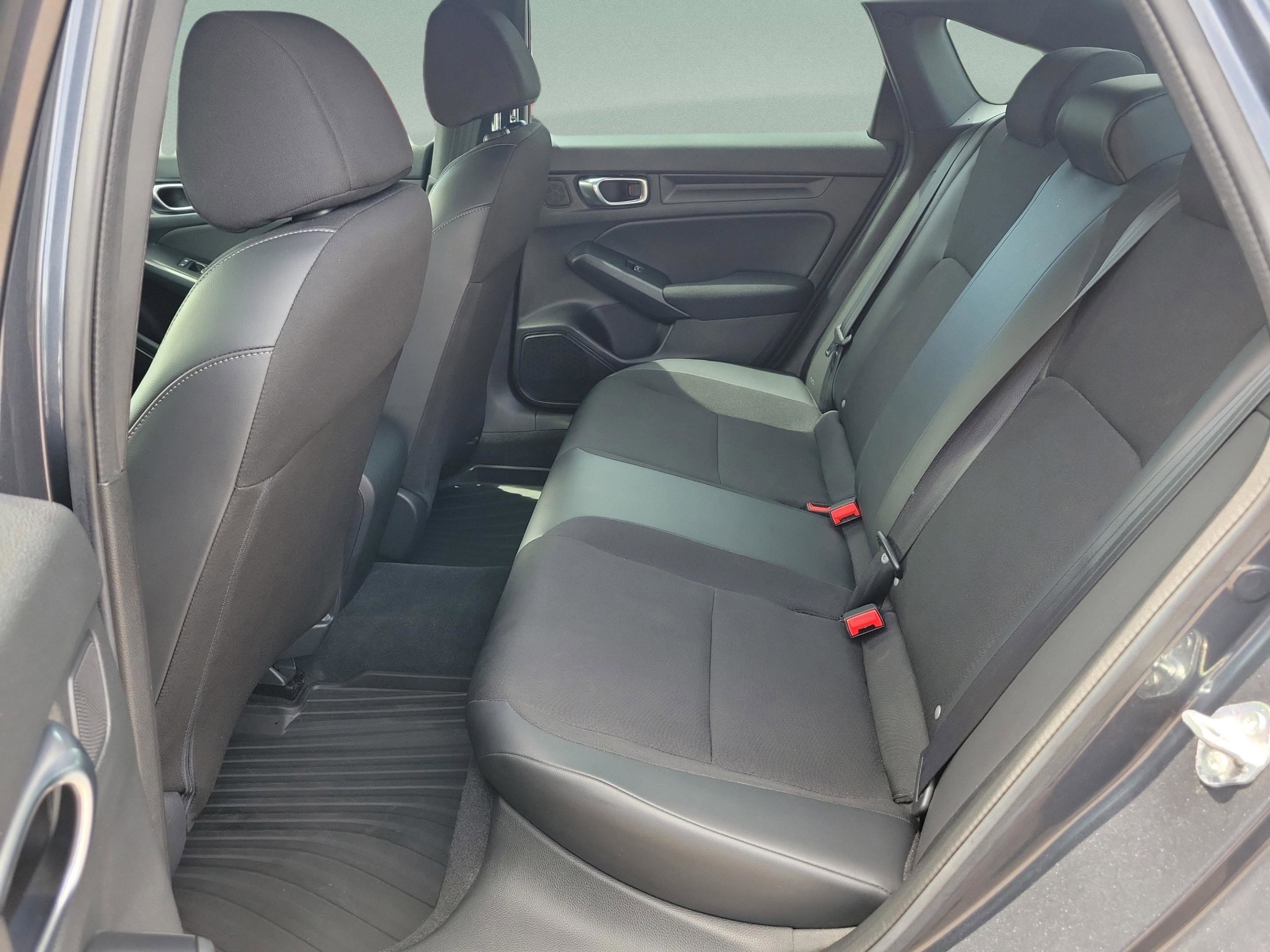 Used 2023 Honda Civic Sport image 9