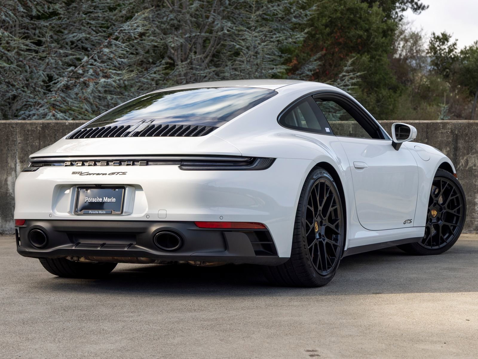 Used 2024 Porsche 911 Carrera GTS image 11