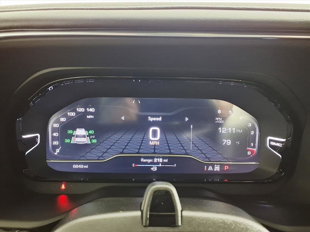 Used 2023 GMC Yukon XL Denali w/ Denali Reserve Package image 25