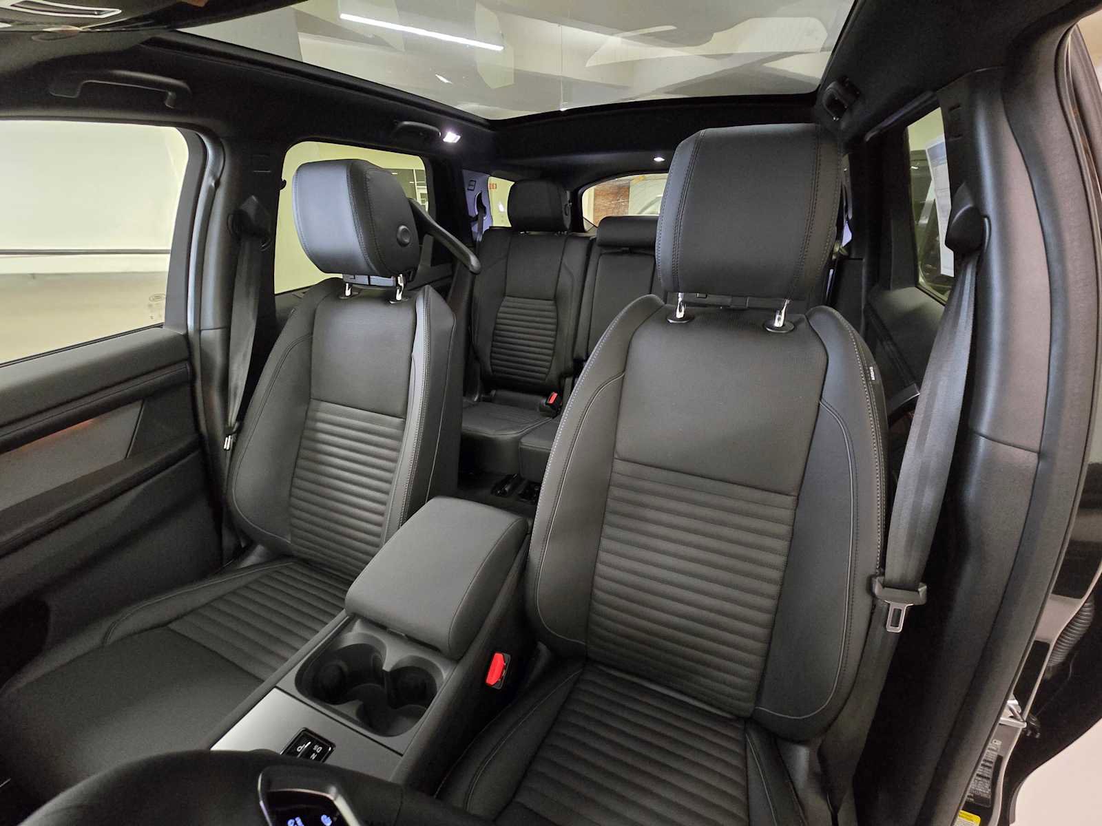New 2026 Land Rover Discovery Sport Landmark AWD/4WD image 21
