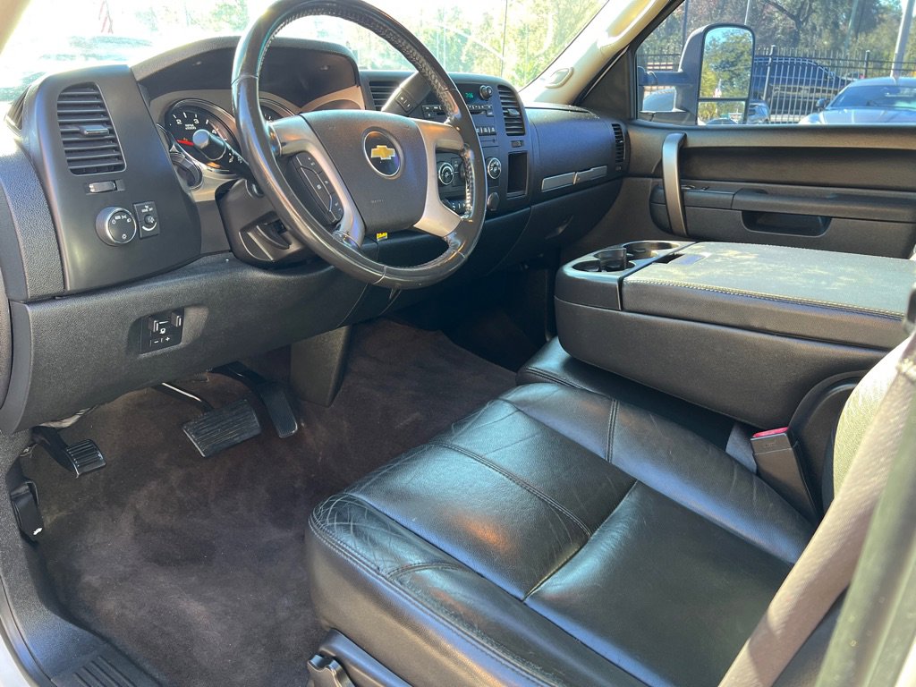 Used 2013 Chevrolet Silverado 3500 LT w/ Convenience Package AWD/4WD image 29
