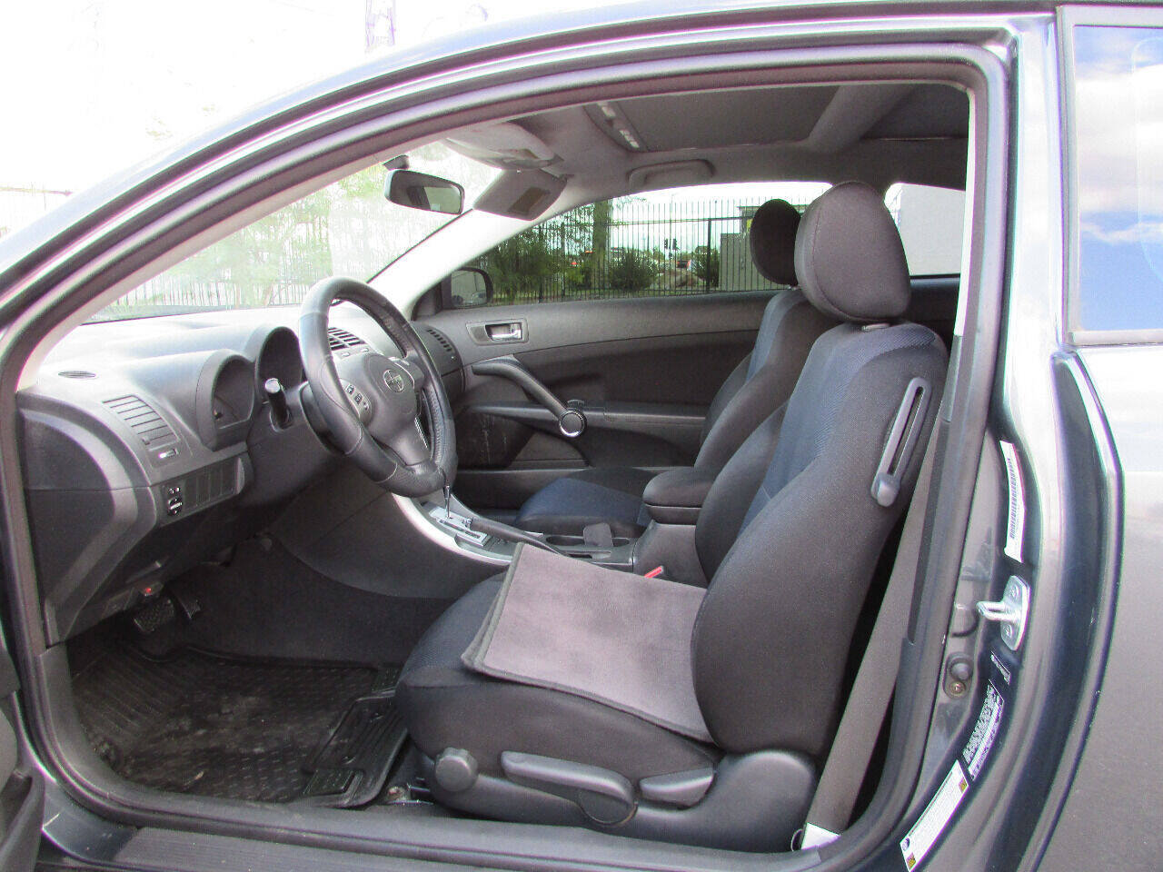 Used 2006 Scion tC FWD image 5