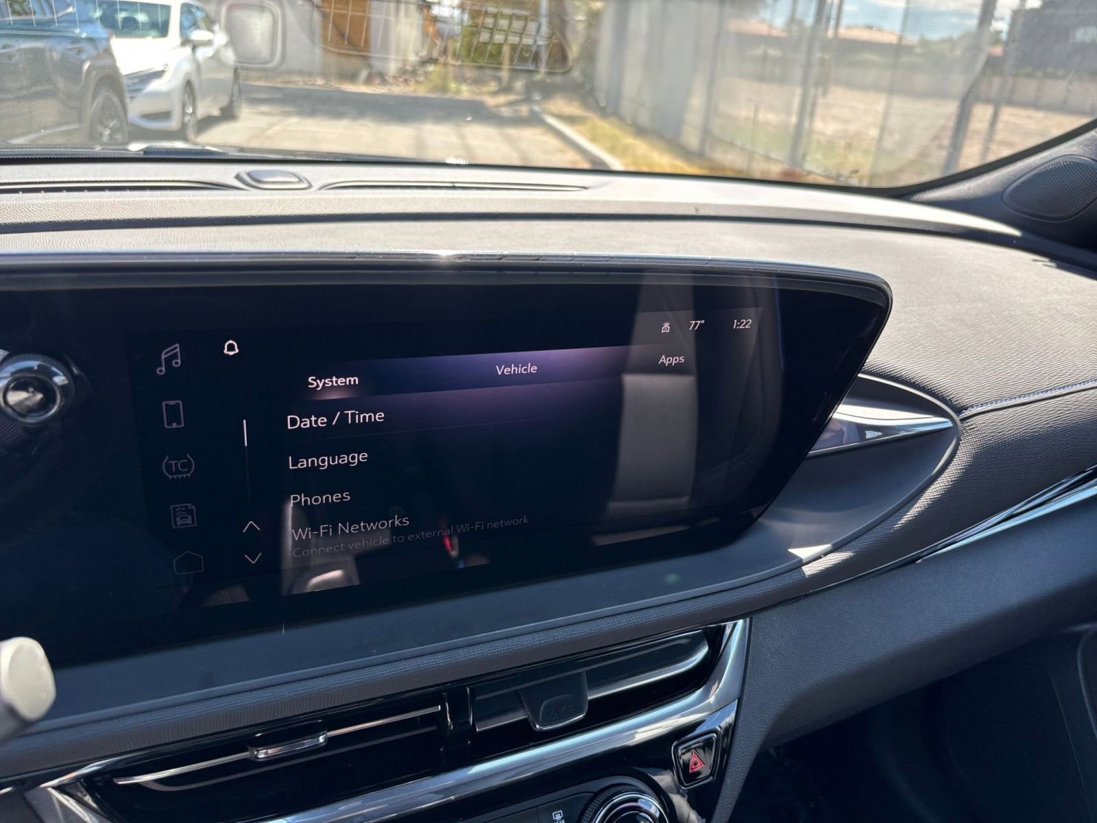 Used 2025 Buick Envista Sport Touring image 20