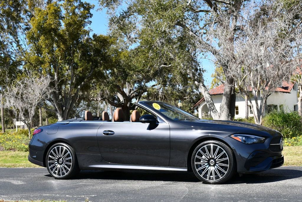Used 2024 Mercedes-Benz CLE 450 4MATIC Cabriolet image 8
